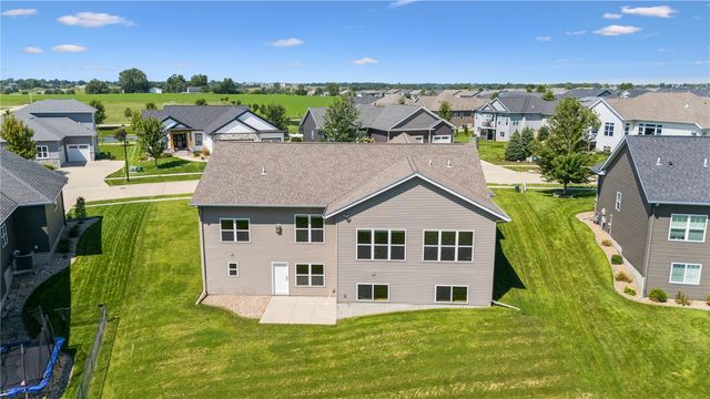 358 Eastview Ave, Marion, IA 52302
