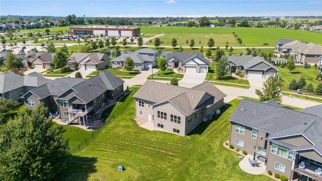 358 Eastview Ave, Marion, IA 52302