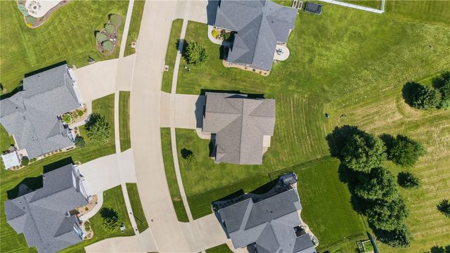 358 Eastview Ave, Marion, IA 52302