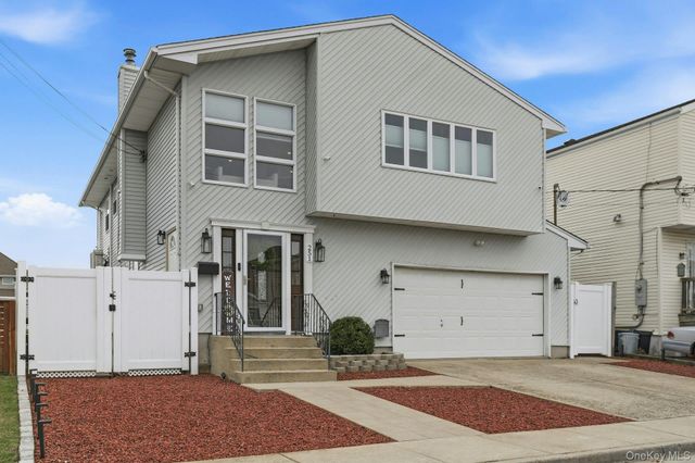 251 Arthur Street, Freeport, NY 11520
