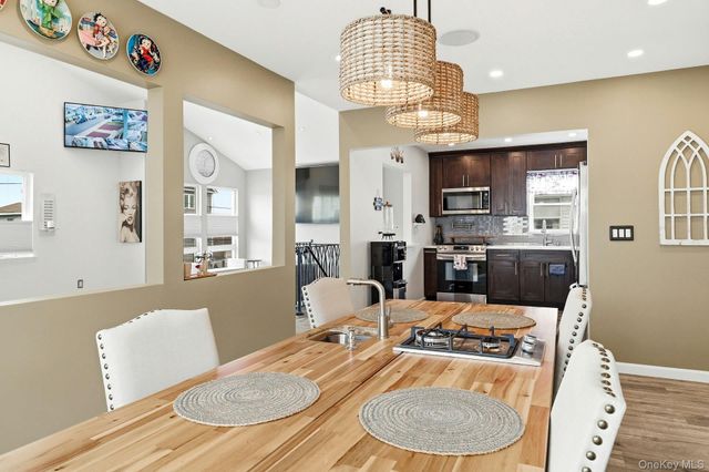 251 Arthur Street, Freeport, NY 11520