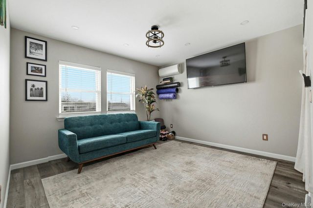 251 Arthur Street, Freeport, NY 11520