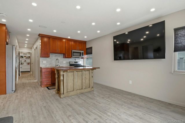 251 Arthur Street, Freeport, NY 11520