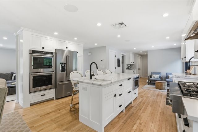 40 Frances Dr, Newburyport, MA 01950