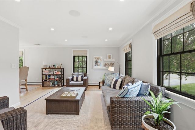 40 Frances Dr, Newburyport, MA 01950