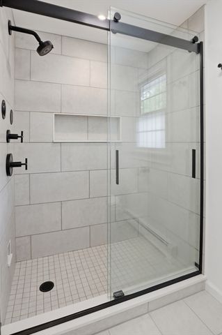 40 Frances Dr, Newburyport, MA 01950