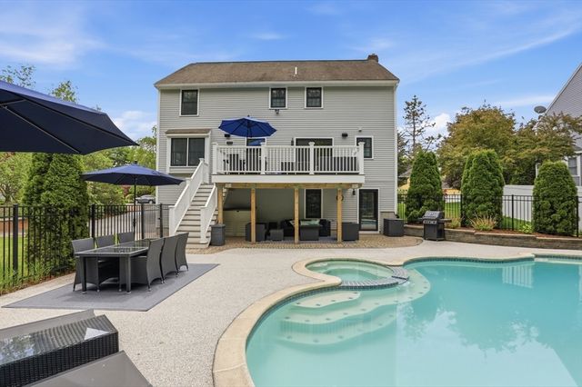 40 Frances Dr, Newburyport, MA 01950