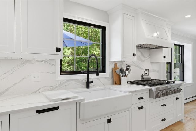40 Frances Dr, Newburyport, MA 01950