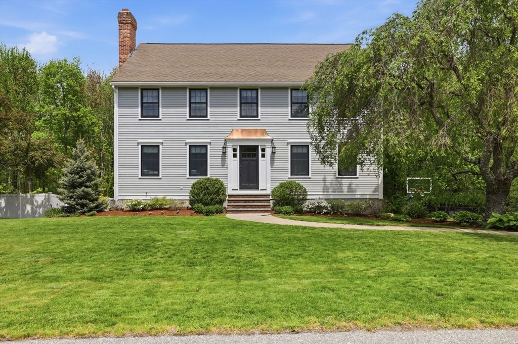 40 Frances Dr, Newburyport, MA 01950