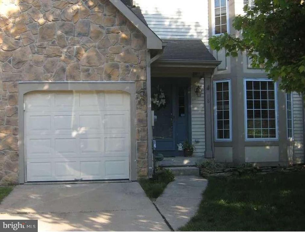 18 LANGCLIFFE CT, Mount Laurel, NJ 08054