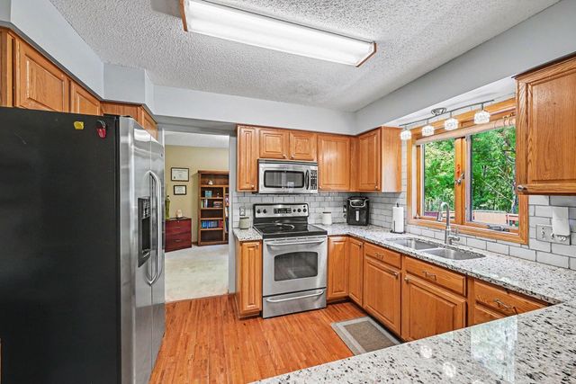 8373 Jorgensen Avenue S, Cottage Grove, MN 55016