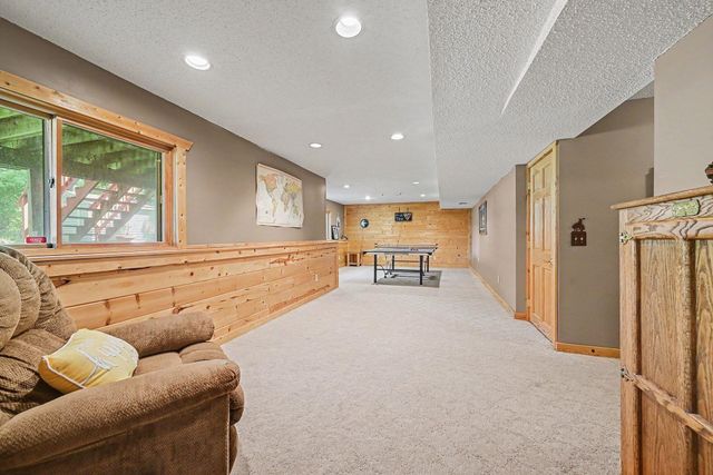 8373 Jorgensen Avenue S, Cottage Grove, MN 55016