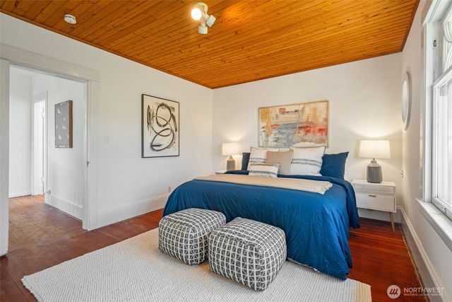 1204 17th Avenue E, Seattle, WA 98112