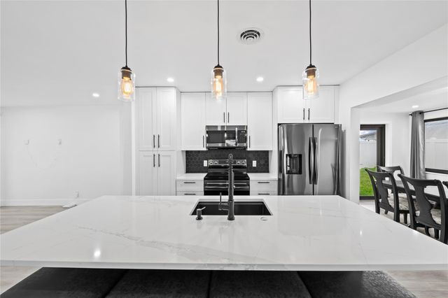 2634 NW 52nd Court, Fort Lauderdale, FL 33309