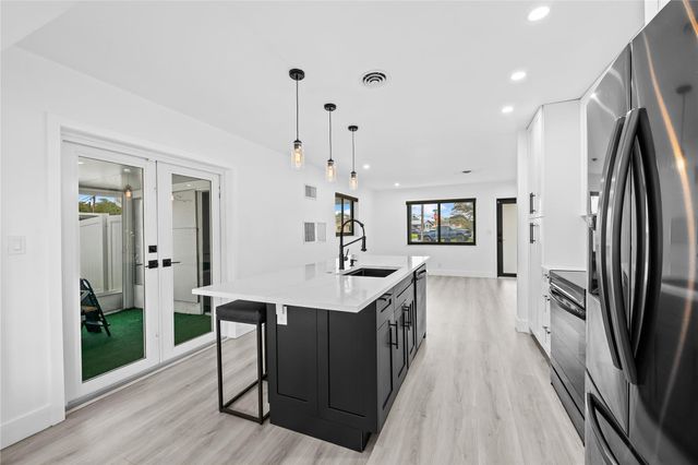 2634 NW 52nd Court, Fort Lauderdale, FL 33309