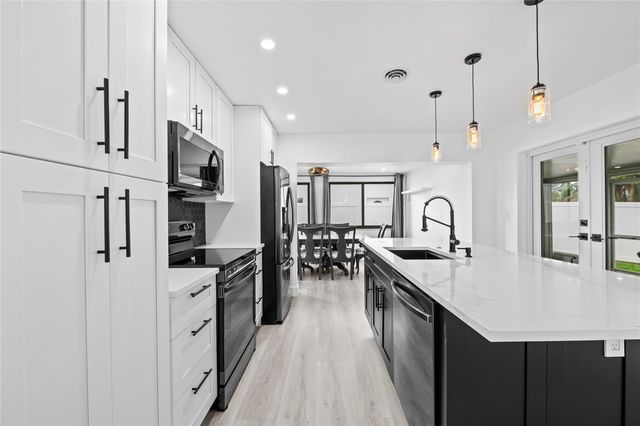 2634 NW 52nd Court, Fort Lauderdale, FL 33309