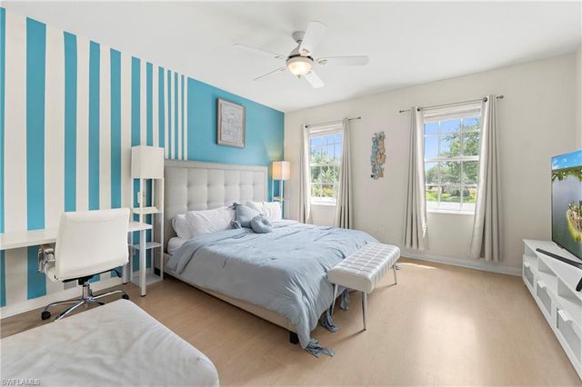 5513 Cove CIR 88, Naples, FL 34119