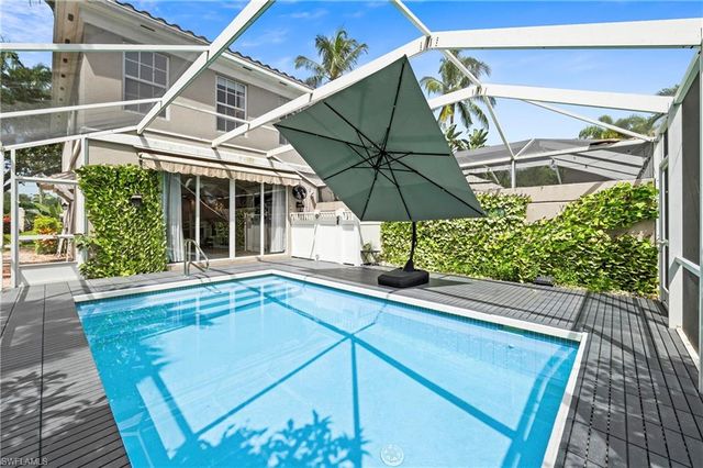 5513 Cove CIR 88, Naples, FL 34119