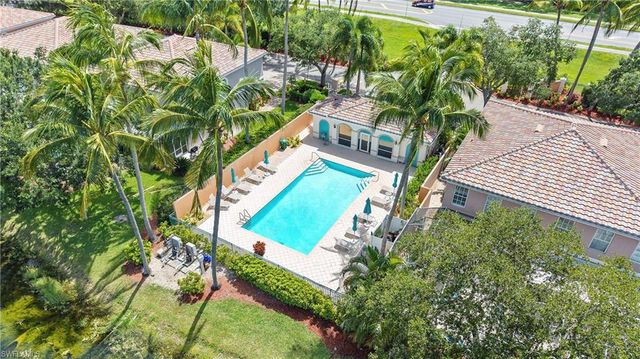 5513 Cove CIR 88, Naples, FL 34119