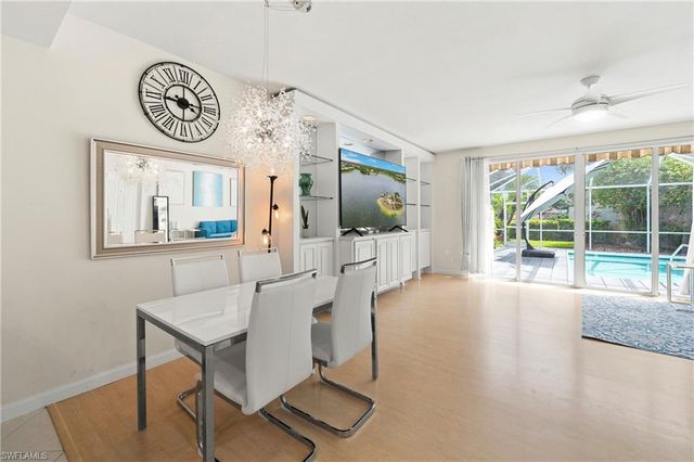 5513 Cove CIR 88, Naples, FL 34119