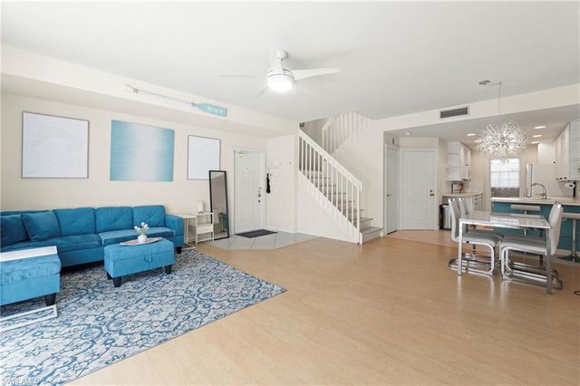 5513 Cove CIR 88, Naples, FL 34119
