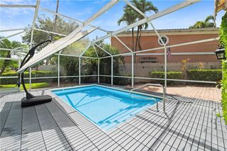 5513 Cove CIR 88, Naples, FL 34119