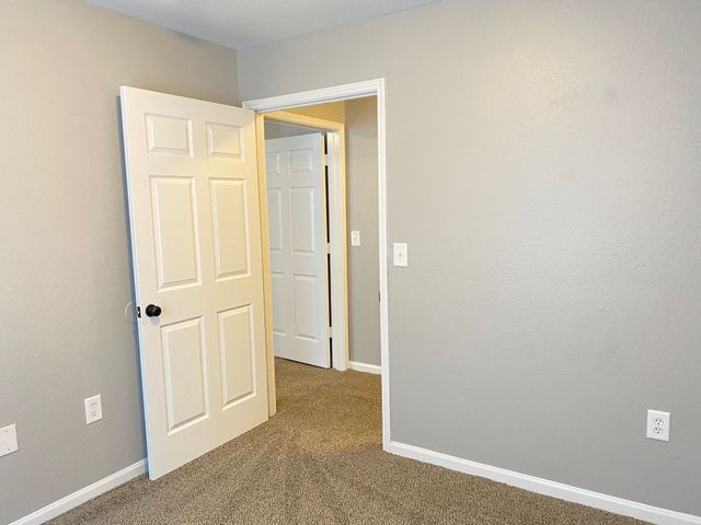 2119 Ringgold Ct Apt 207, Clarksville, TN 37042