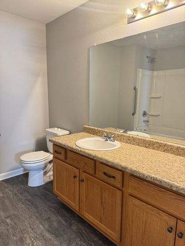 2119 Ringgold Ct Apt 207, Clarksville, TN 37042