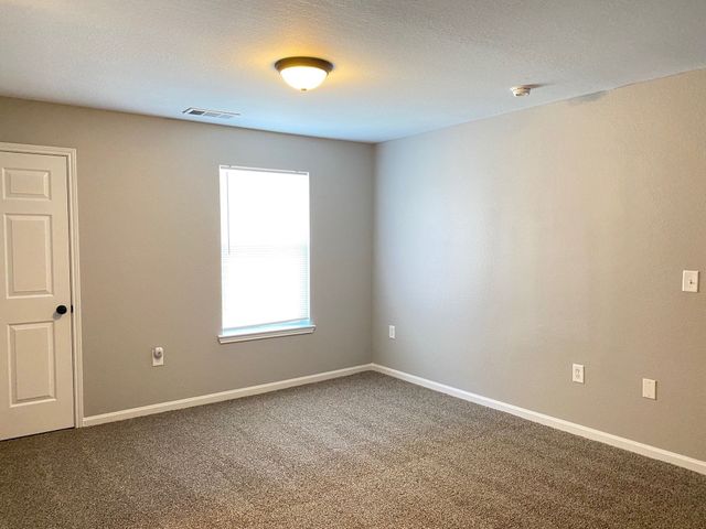 2119 Ringgold Ct Apt 207, Clarksville, TN 37042