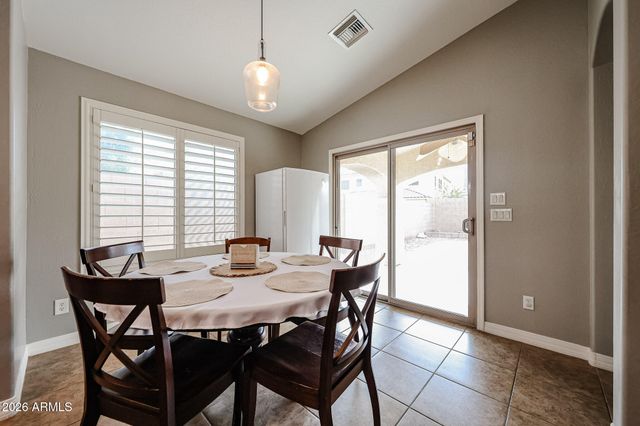 3021 E TONTO Drive, Gilbert, AZ 85298