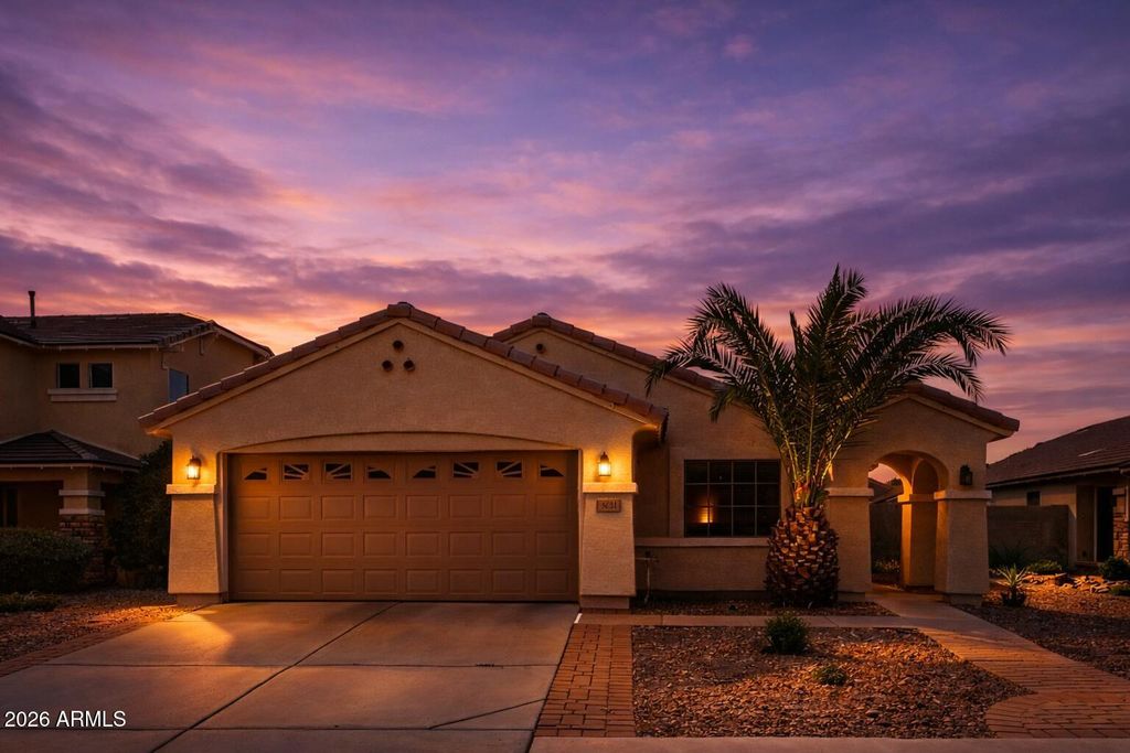 3021 E TONTO Drive, Gilbert, AZ 85298