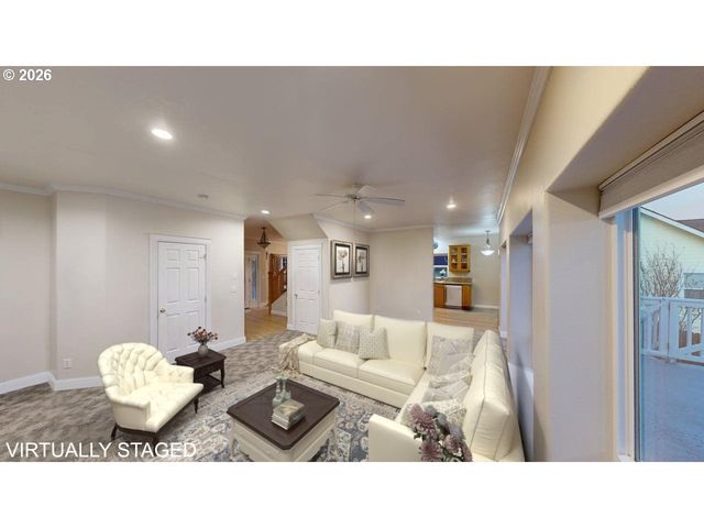 865 JODEE Ln, Brookings, OR 97415