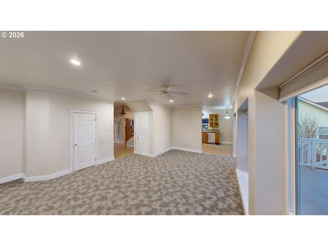 865 JODEE Ln, Brookings, OR 97415