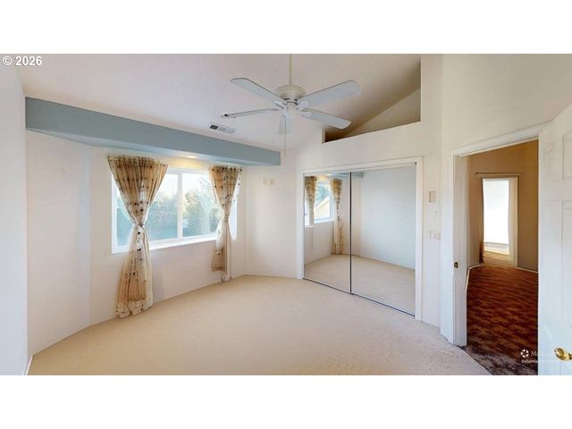 865 JODEE Ln, Brookings, OR 97415