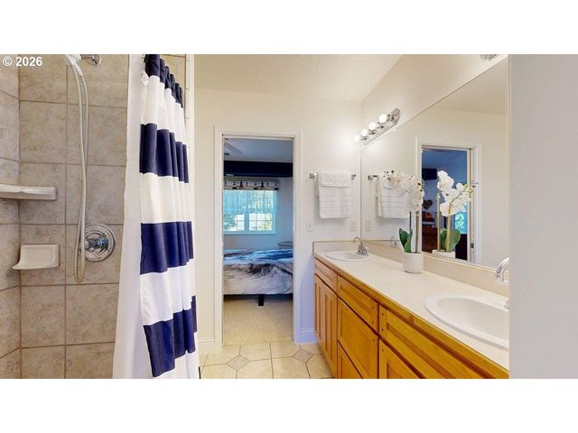 865 JODEE Ln, Brookings, OR 97415