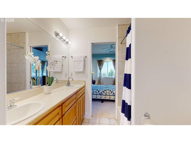 865 JODEE Ln, Brookings, OR 97415