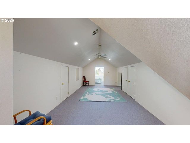 865 JODEE Ln, Brookings, OR 97415
