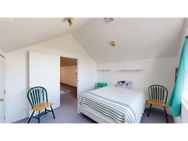 865 JODEE Ln, Brookings, OR 97415