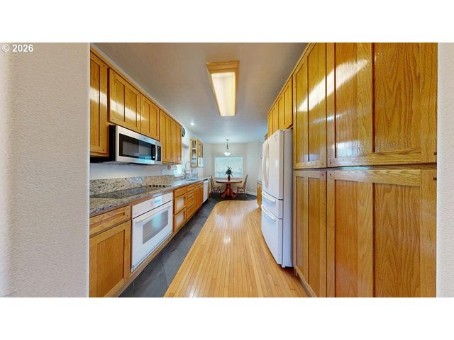 865 JODEE Ln, Brookings, OR 97415