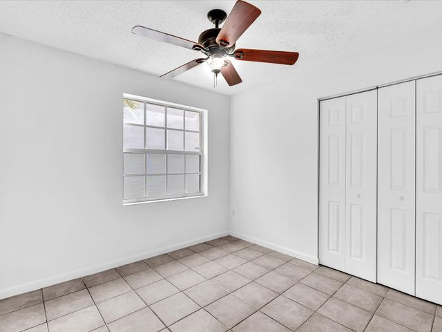 15817 Nw 4th Ct, Pembroke Pines, FL 33028