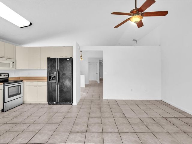 15817 Nw 4th Ct, Pembroke Pines, FL 33028