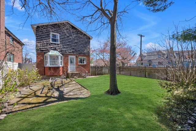 148-17 3rd Avenue, Whitestone, NY 11357