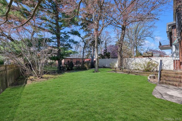 148-17 3rd Avenue, Whitestone, NY 11357