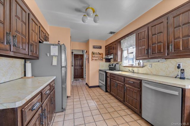 148-17 3rd Avenue, Whitestone, NY 11357