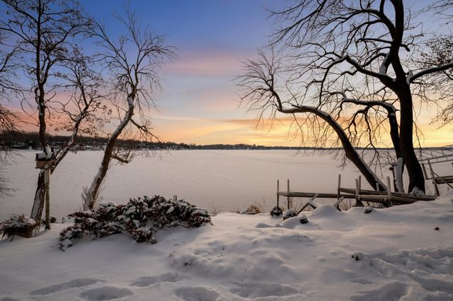 3133 Spring Lake Road SW, Prior Lake, MN 55372