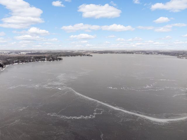 3133 Spring Lake Road SW, Prior Lake, MN 55372