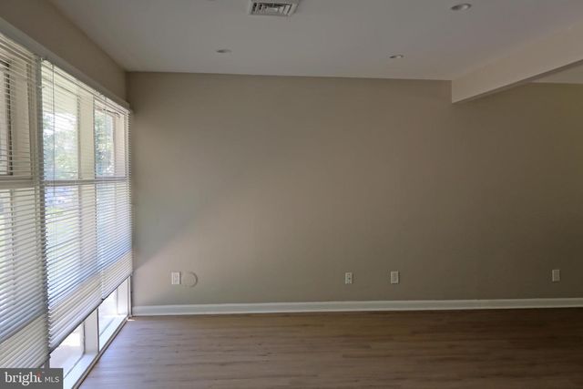 8629 PATTON RD, Glenside, PA 19038