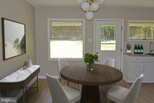 8629 PATTON RD, Glenside, PA 19038