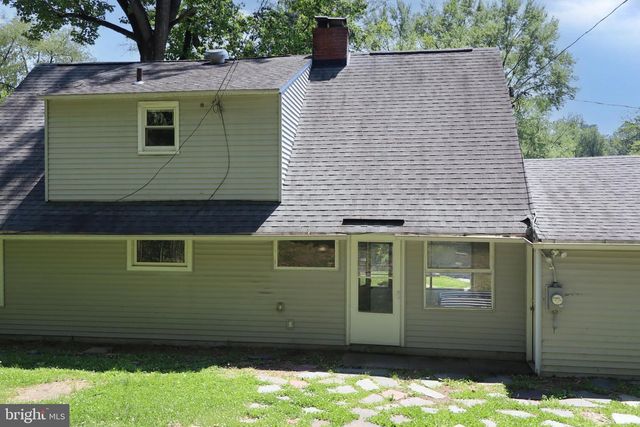 8629 PATTON RD, Glenside, PA 19038