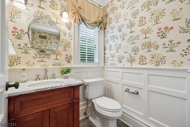 281 Long Hill Dr, Millburn Twp., NJ 07078